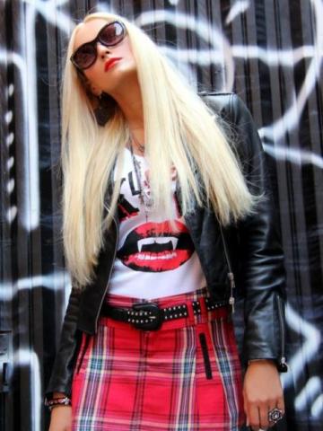 Даша Игривая Брюнетка фото 7